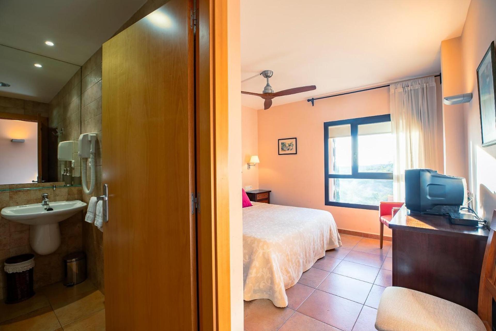 Hotel Era Conte Bierge Bagian luar foto
