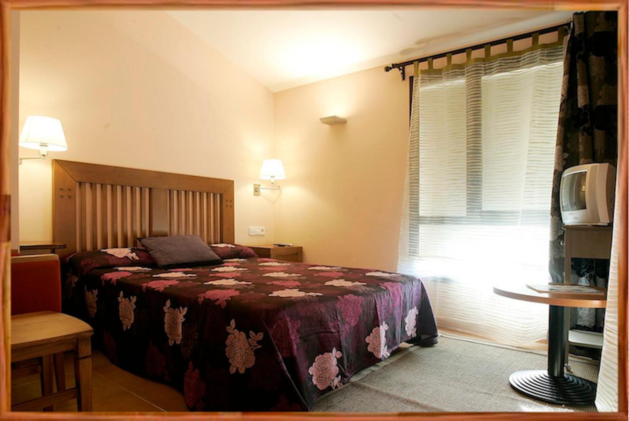 Hotel Era Conte Bierge Bagian luar foto