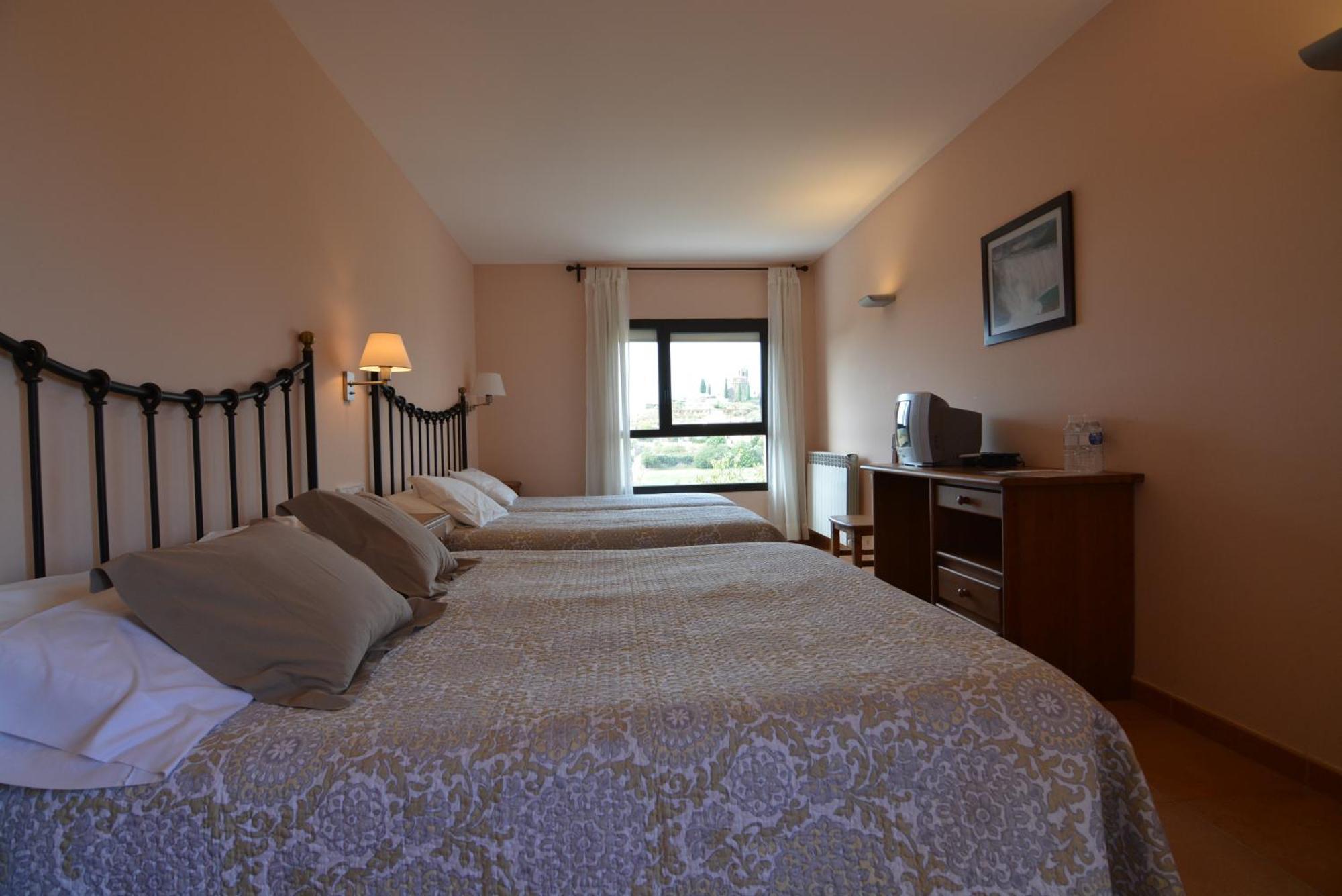 Hotel Era Conte Bierge Ruang foto